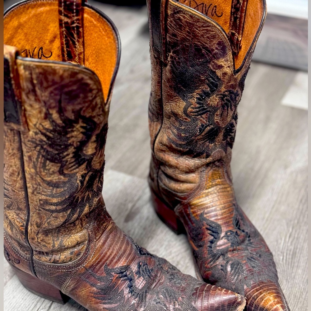 Woman’s western snake boot